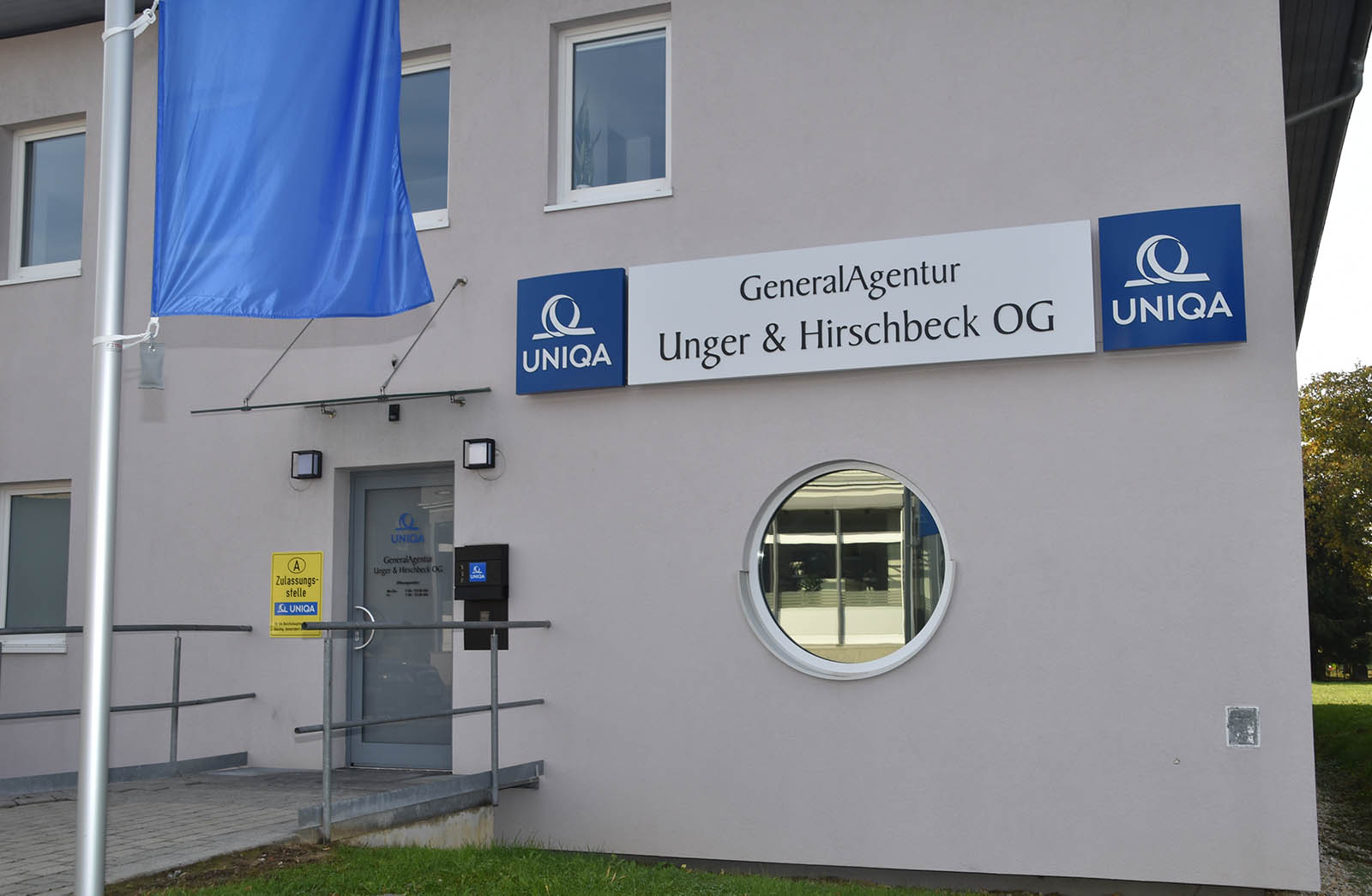 Der Eingangsbereich der Generalagentur Unger und Hirschbeck.